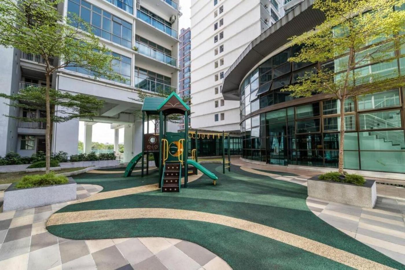 02 Palazio Japanese Style Mount Austin Wifi & Netflix Apartment Johor Bahru