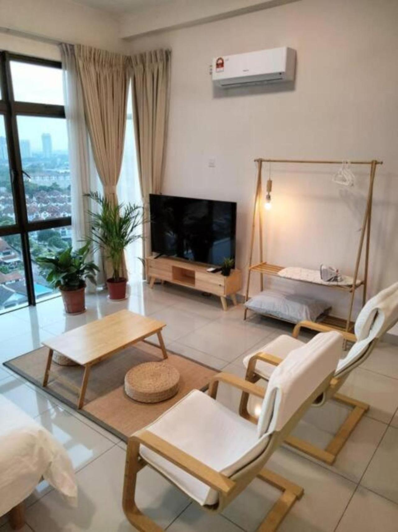 02 Palazio Japanese Style Mount Austin Wifi & Netflix *
